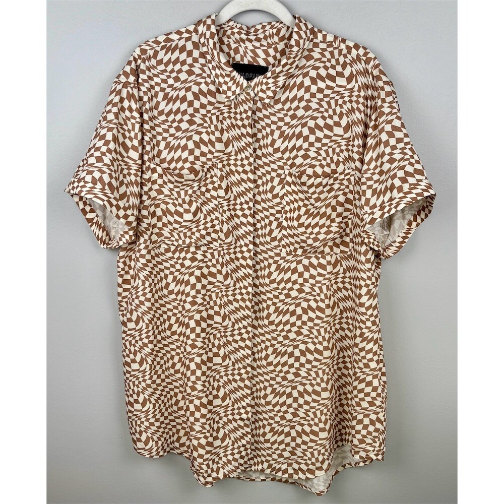 Wildfang Brown & White Optical Print Short Sleeve Button-Down